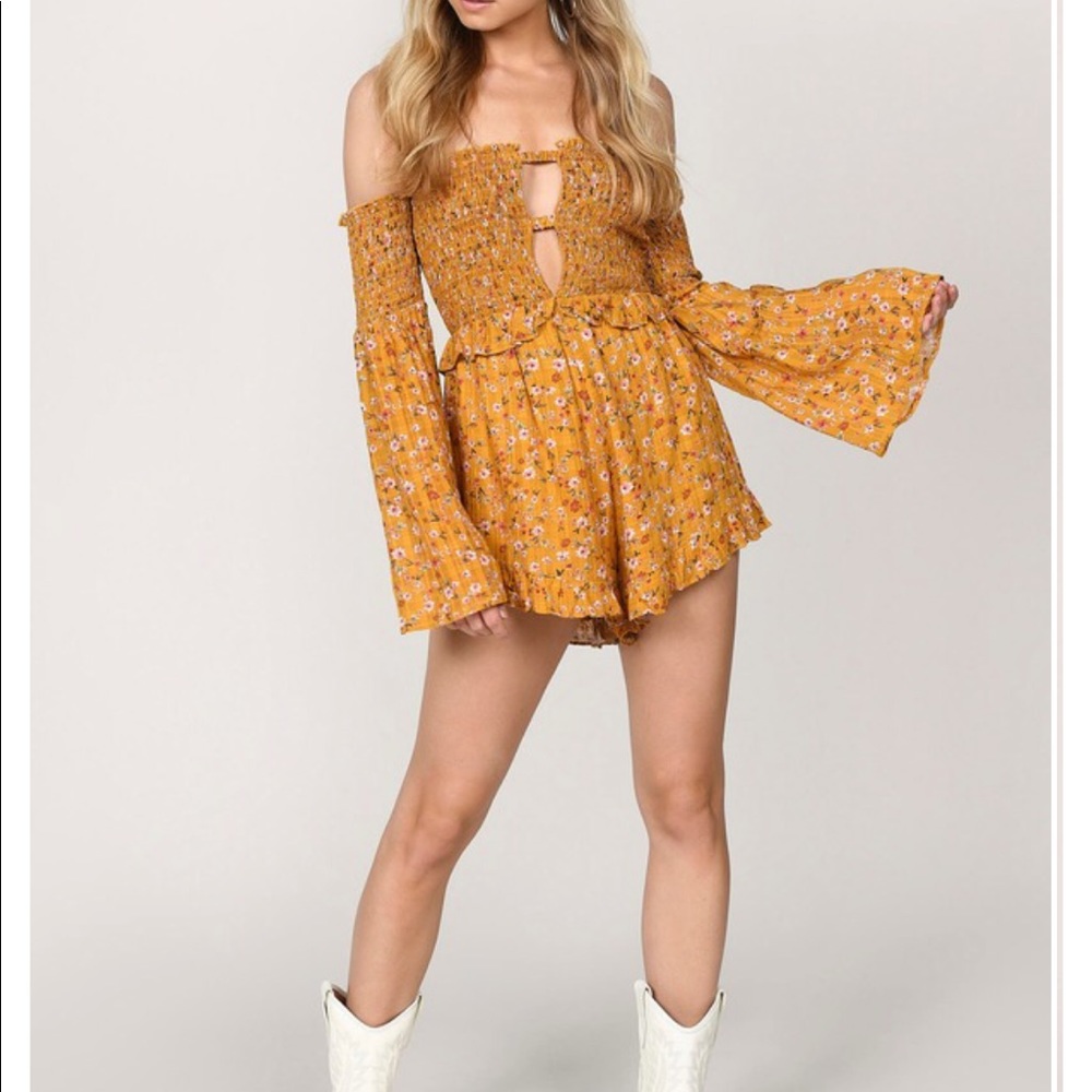 Tobi romper mustard color  size L - Picture 3 of 6